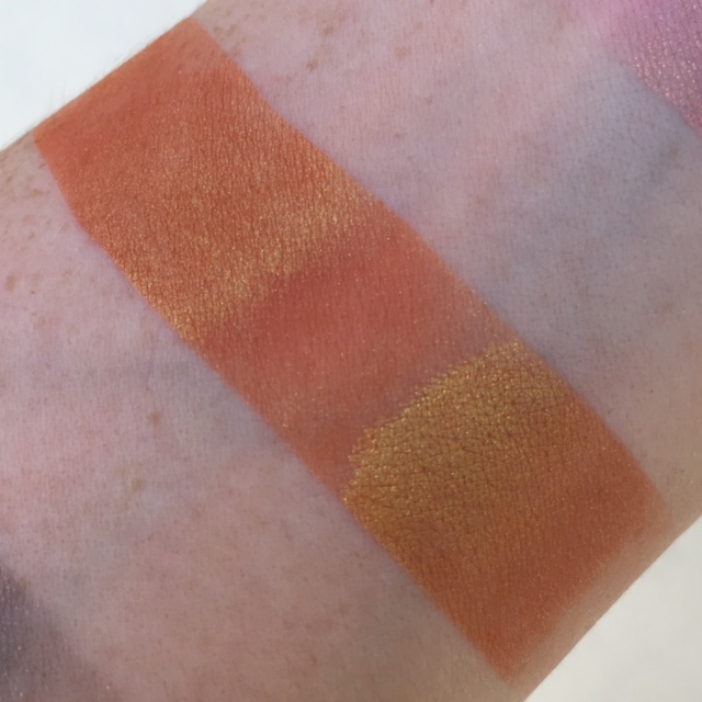 femme_fatale_afraid_of_bees_il