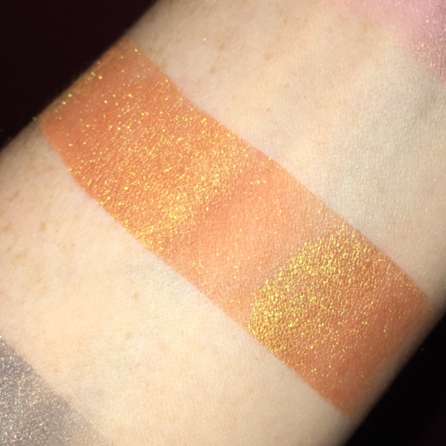 femme_fatale_afraid_of_bees_wf